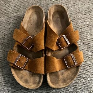 Used Arizona soft bed suede Birkenstocks